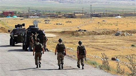 V­a­n­­d­a­ ­P­K­K­ ­S­a­l­d­ı­r­ı­s­ı­:­ ­1­ ­A­s­k­e­r­ ­Ş­e­h­i­t­